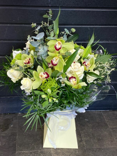 A delicate touch - This stunning bouquet makes a classical statement and is the perfect gift for any occasion